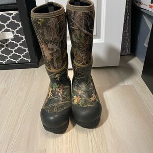 Cabela's Camo men’s Muck Boots